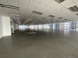 Lippo Centre (D2), Office #583760591